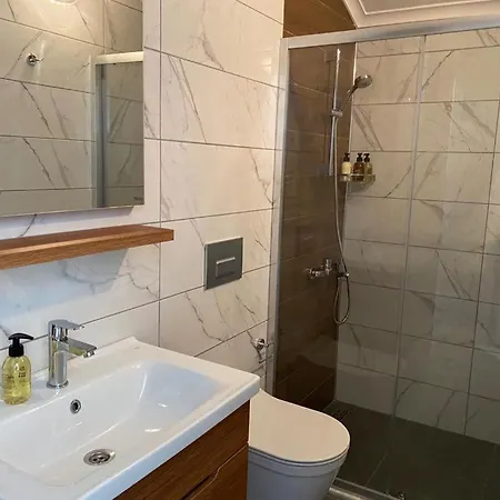 Comfortable Studio With Central Location Near Public Beach Apartment Marmaris